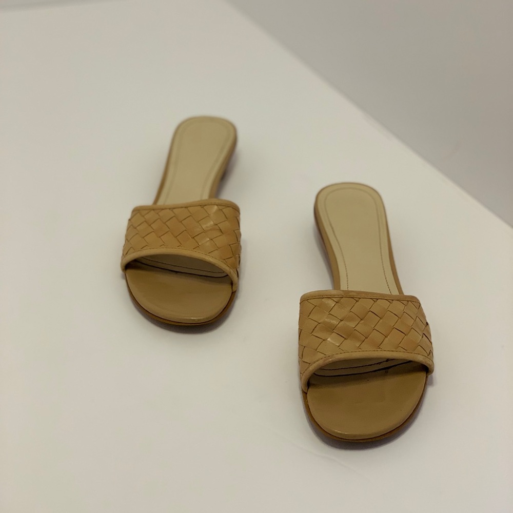 Etienne Aigner — Vintage Cream Slide Sandals (7.5)